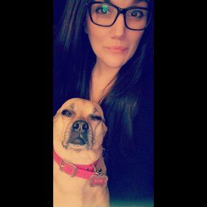 Meet your Posher, Alexis